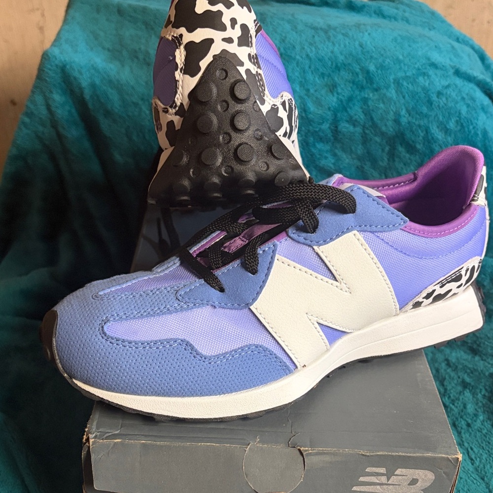 New Balance Women's Lavender & White Retro Runner Sneakers with Black Accents